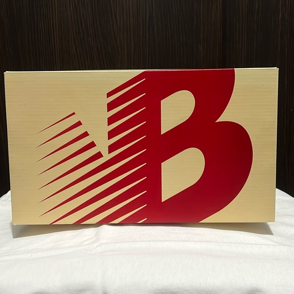 New Balance x Teddy Santis 990v2 - Made in the USA - Picture 13 of 14